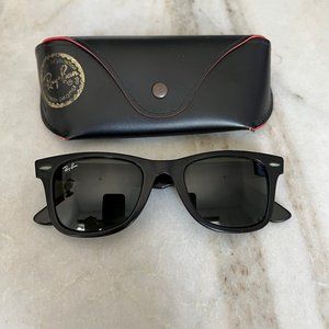 Ray-Ban Original Wayfarer Classic Sunglasses